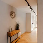 Reso فيلة